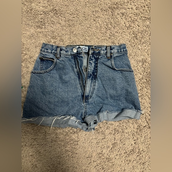 honors Pants - Vintage honors cut off jeans